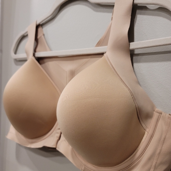 FURLOUGH SALE Bali Nude One Smooth U Posture Boost Support Bra - Sz 42D US - Picture 3 of 9
